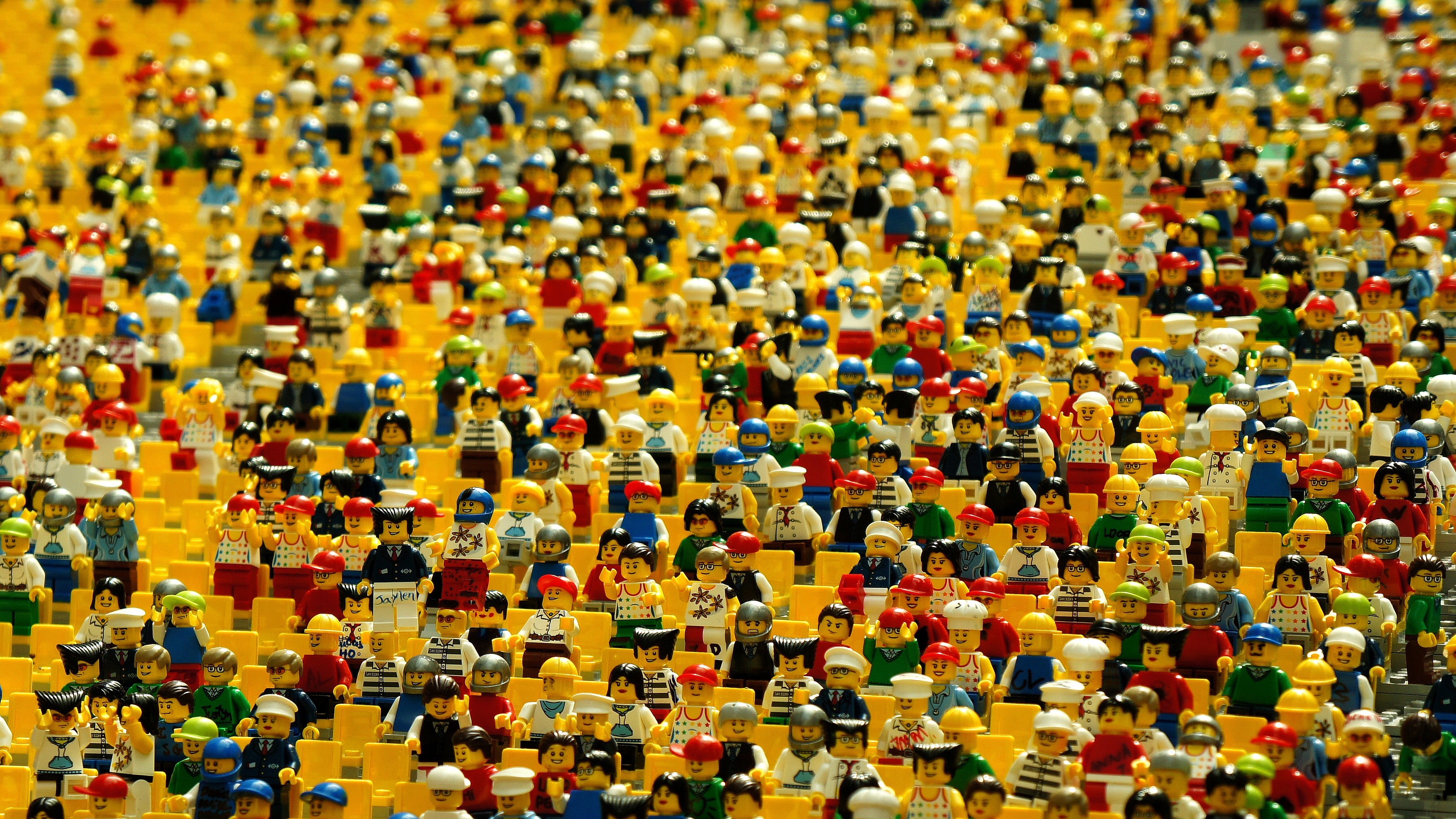 Sea of unidentified lego people